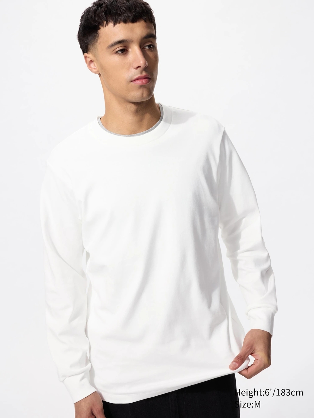 Uniqlo Men's White Long-Sleeve Crewneck Tee Xxl